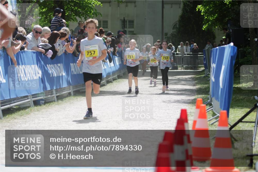 17.05.2025 - Störlauf H.Heesch http://msf.ph/oto/7894330 17.05.2025 14:12:46 Ziel 757, 731, 743, 830 meine-sportfotos.de