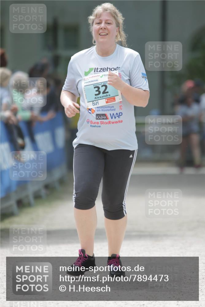 17.05.2025 - Störlauf H.Heesch http://msf.ph/oto/7894473 17.05.2025 13:47:33 Ziel 2025, 32, 5 meine-sportfotos.de