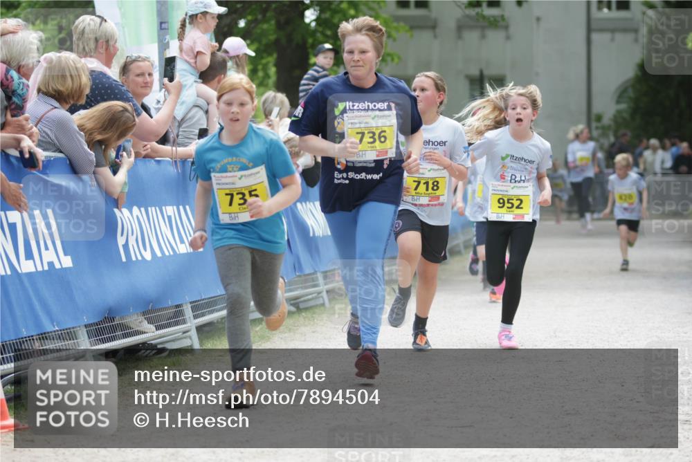 17.05.2025 - Störlauf H.Heesch http://msf.ph/oto/7894504 17.05.2025 14:14:04 Ziel 7537, 735, 736, 718, 952, 4, 8, 620 meine-sportfotos.de