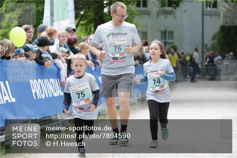 17.05.2025 - Störlauf H.Heesch http://msf.ph/oto/7894590 17.05.2025 13:48:38 Ziel 2025, 75, 2025, 76, 2025, 74 meine-sportfotos.de