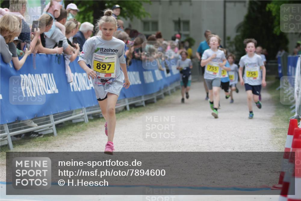 17.05.2025 - Störlauf H.Heesch http://msf.ph/oto/7894600 17.05.2025 14:14:17 Ziel 2025, 897, 755, 756 meine-sportfotos.de