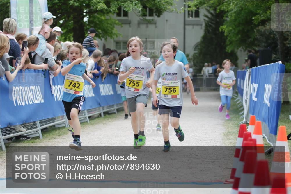 17.05.2025 - Störlauf H.Heesch http://msf.ph/oto/7894630 17.05.2025 14:14:19 Ziel 742, 755, 756 meine-sportfotos.de