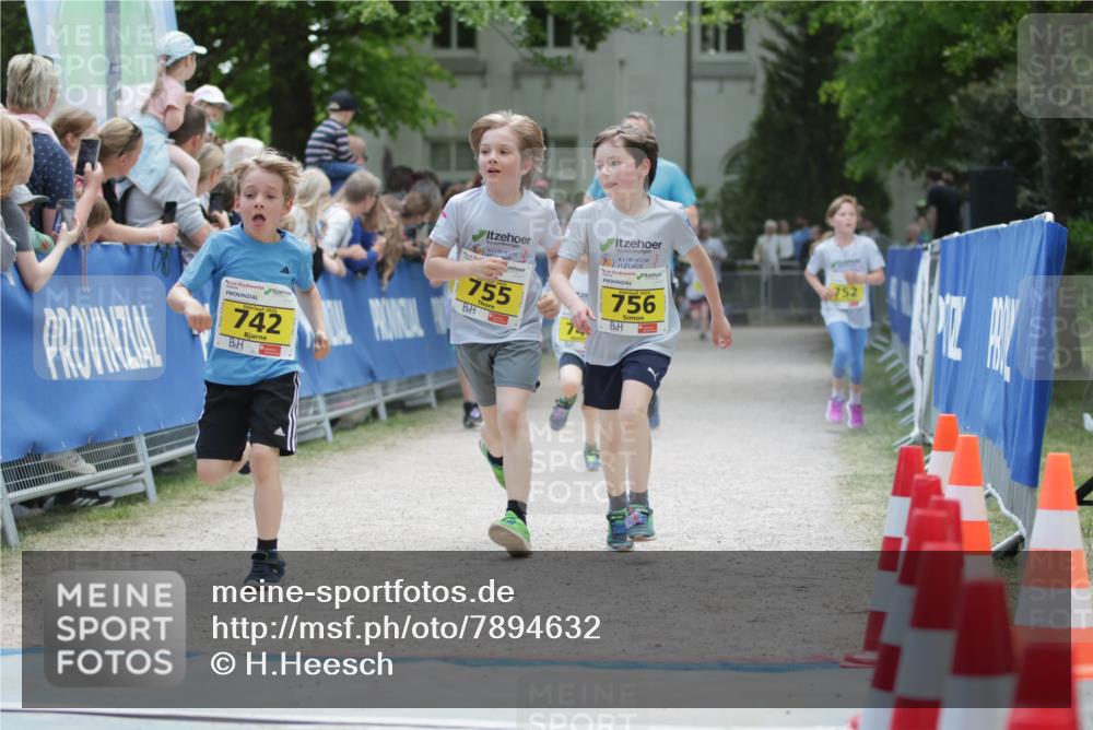 17.05.2025 - Störlauf H.Heesch http://msf.ph/oto/7894632 17.05.2025 14:14:19 Ziel 742, 755, 756, 752 meine-sportfotos.de