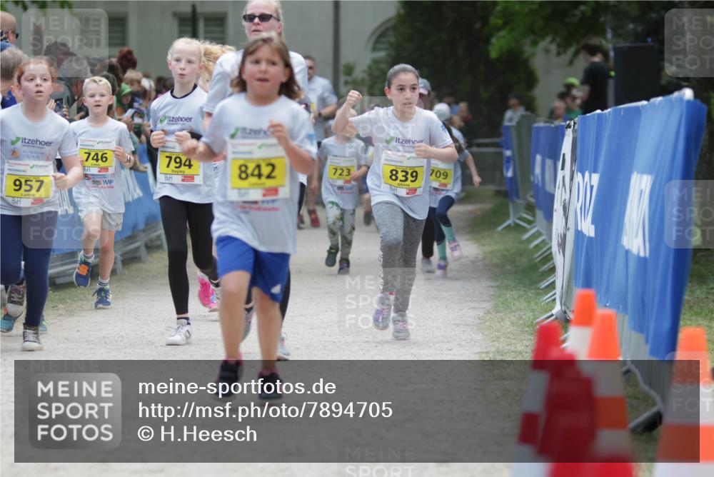 17.05.2025 - Störlauf H.Heesch http://msf.ph/oto/7894705 17.05.2025 14:14:33 Ziel 794, 842, 723, 957, 746, 839, 709 meine-sportfotos.de