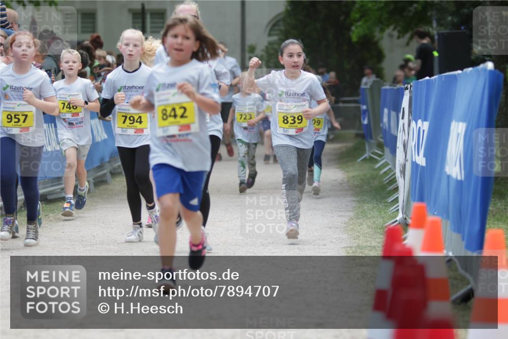 17.05.2025 - Störlauf H.Heesch http://msf.ph/oto/7894707 17.05.2025 14:14:33 Ziel 957, 746, 794, 842, 723, 839, 09 meine-sportfotos.de