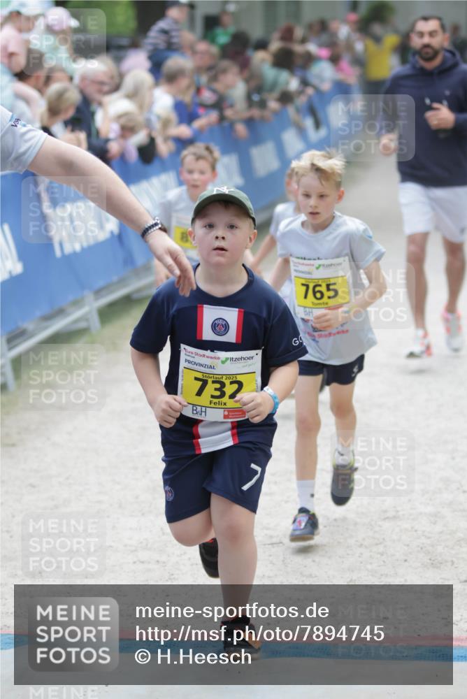 17.05.2025 - Störlauf H.Heesch http://msf.ph/oto/7894745 17.05.2025 14:14:44 Ziel 2025, 732, 765 meine-sportfotos.de