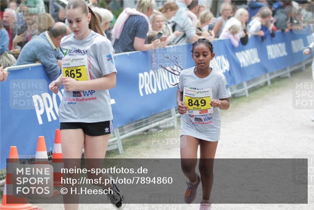 17.05.2025 - Störlauf H.Heesch http://msf.ph/oto/7894860 17.05.2025 14:15:14 Ziel 2025, 865, 2025, 849 meine-sportfotos.de