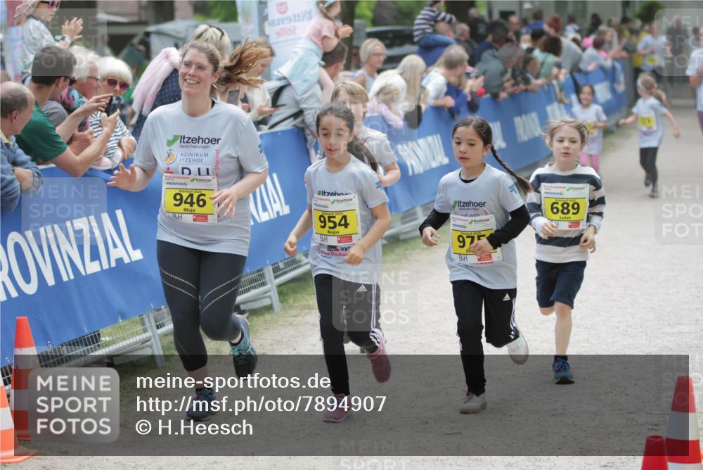 17.05.2025 - Störlauf H.Heesch http://msf.ph/oto/7894907 17.05.2025 14:15:19 Ziel 2025, 946, 954, 975, 689 meine-sportfotos.de