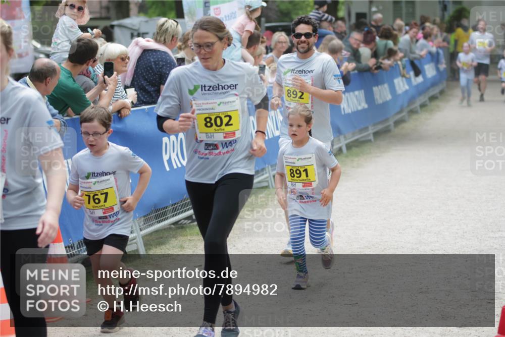 17.05.2025 - Störlauf H.Heesch http://msf.ph/oto/7894982 17.05.2025 14:15:32 Ziel 2025, 767, 2025, 802, 892, 891 meine-sportfotos.de