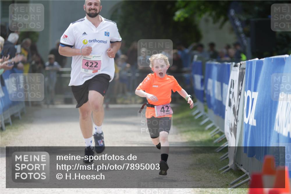 17.05.2025 - Störlauf H.Heesch http://msf.ph/oto/7895003 17.05.2025 13:55:57 Ziel 422, 22, 421 meine-sportfotos.de