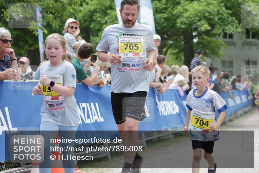 17.05.2025 - Störlauf H.Heesch http://msf.ph/oto/7895008 17.05.2025 14:15:44 Ziel 2025, 705, 85, 2025, 704 meine-sportfotos.de