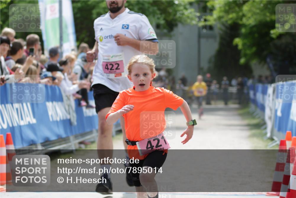 17.05.2025 - Störlauf H.Heesch http://msf.ph/oto/7895014 17.05.2025 13:56:00 Ziel 422, 2025, 421 meine-sportfotos.de