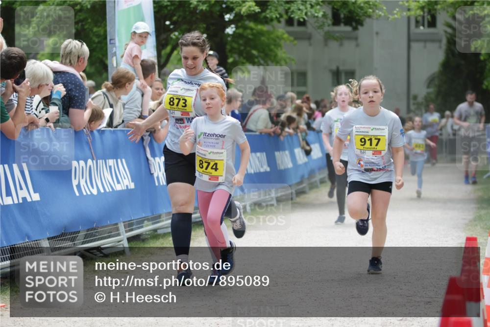 17.05.2025 - Störlauf H.Heesch http://msf.ph/oto/7895089 17.05.2025 14:16:05 Ziel 873, 874, 917 meine-sportfotos.de