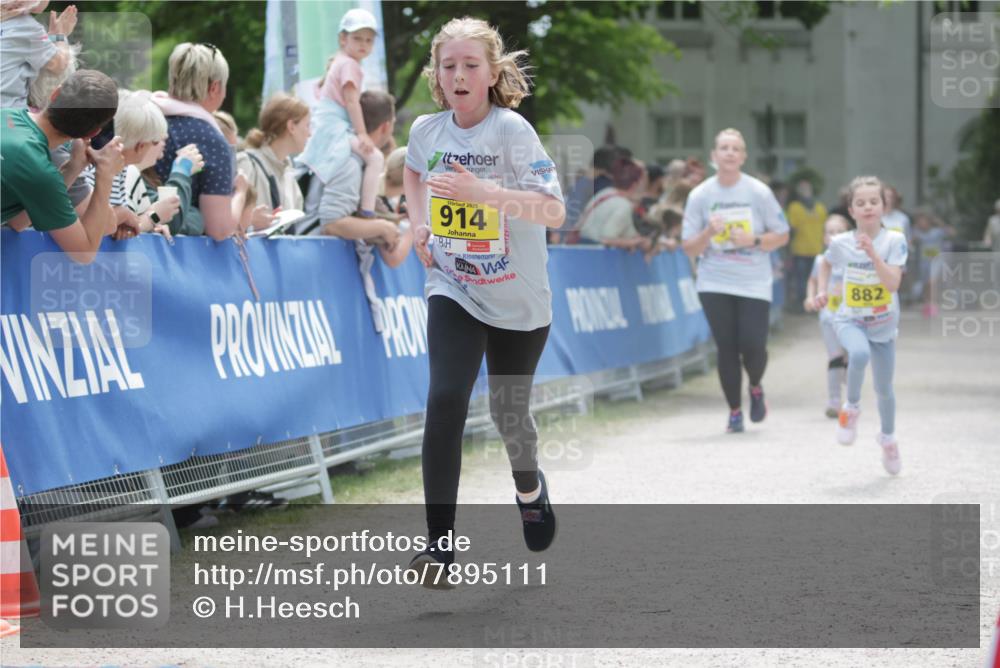 17.05.2025 - Störlauf H.Heesch http://msf.ph/oto/7895111 17.05.2025 14:16:08 Ziel 914, 882 meine-sportfotos.de