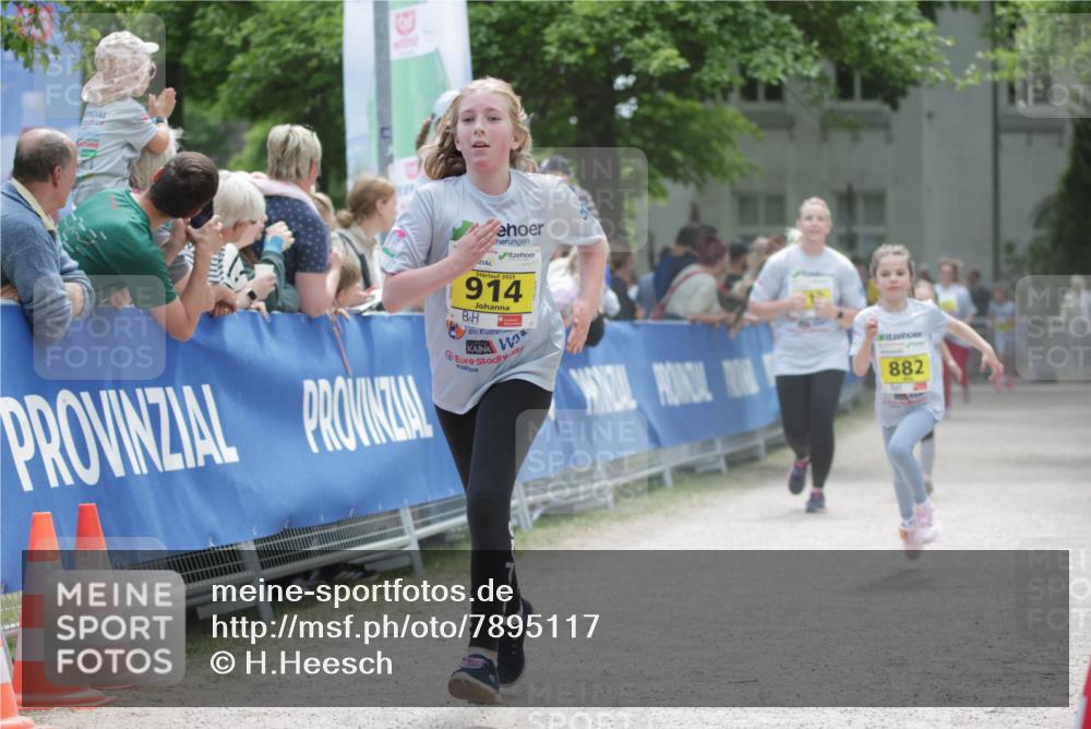 17.05.2025 - Störlauf H.Heesch http://msf.ph/oto/7895117 17.05.2025 14:16:08 Ziel 2025, 914, 882 meine-sportfotos.de