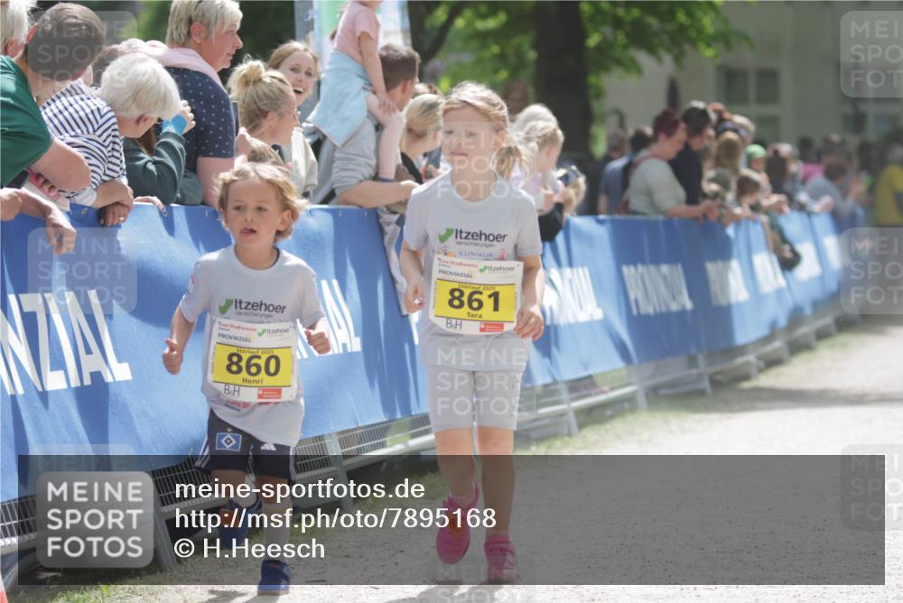 17.05.2025 - Störlauf H.Heesch http://msf.ph/oto/7895168 17.05.2025 14:16:22 Ziel 2025, 860, 2025, 861 meine-sportfotos.de