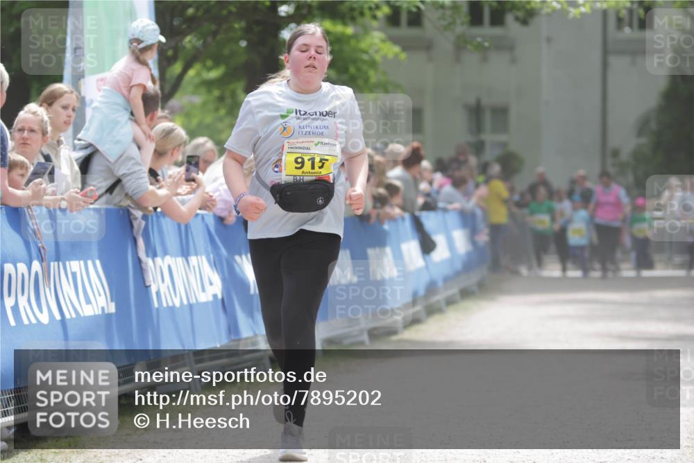 17.05.2025 - Störlauf H.Heesch http://msf.ph/oto/7895202 17.05.2025 14:16:37 Ziel 915, 120 meine-sportfotos.de