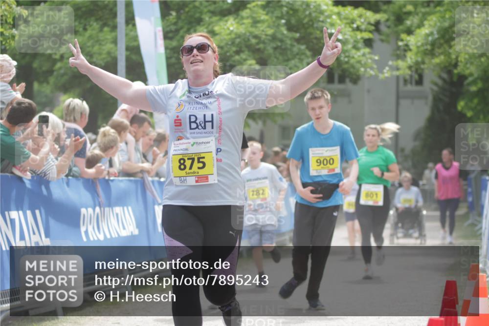 17.05.2025 - Störlauf H.Heesch http://msf.ph/oto/7895243 17.05.2025 14:16:54 Ziel 2025, 875, 25, 782, 900, 801 meine-sportfotos.de