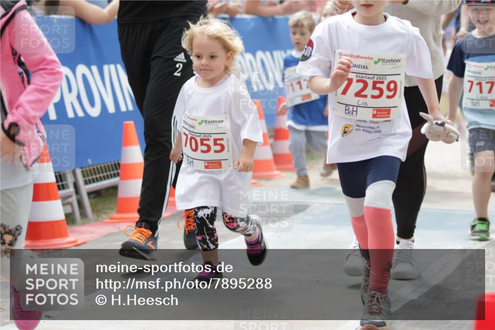 17.05.2025 - Störlauf H.Heesch http://msf.ph/oto/7895288 17.05.2025 13:02:47 Ziel 2, 2025, 7055, 7117, 2025, 7259, 717 meine-sportfotos.de