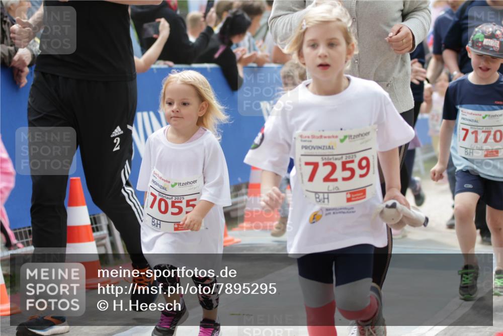 17.05.2025 - Störlauf H.Heesch http://msf.ph/oto/7895295 17.05.2025 13:02:47 Ziel 2, 2025, 7055, 2025, 7259, 2025, 7170 meine-sportfotos.de