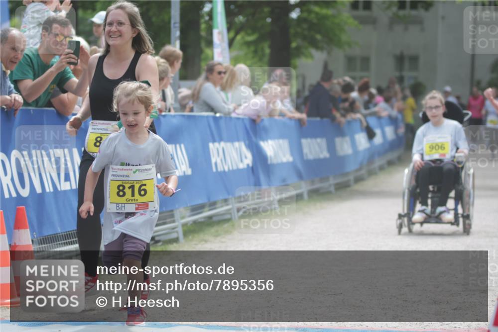 17.05.2025 - Störlauf H.Heesch http://msf.ph/oto/7895356 17.05.2025 14:17:01 Ziel 8, 2025, 816, 906 meine-sportfotos.de