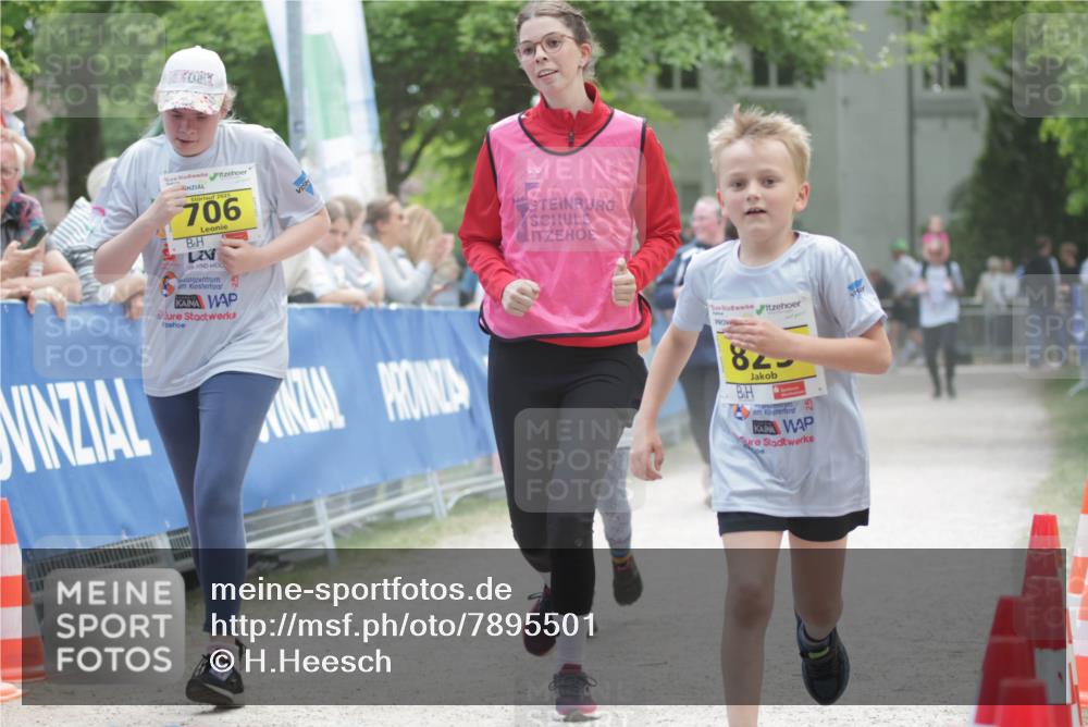 17.05.2025 - Störlauf H.Heesch http://msf.ph/oto/7895501 17.05.2025 14:17:18 Ziel 2025, 706, 82, 25 meine-sportfotos.de