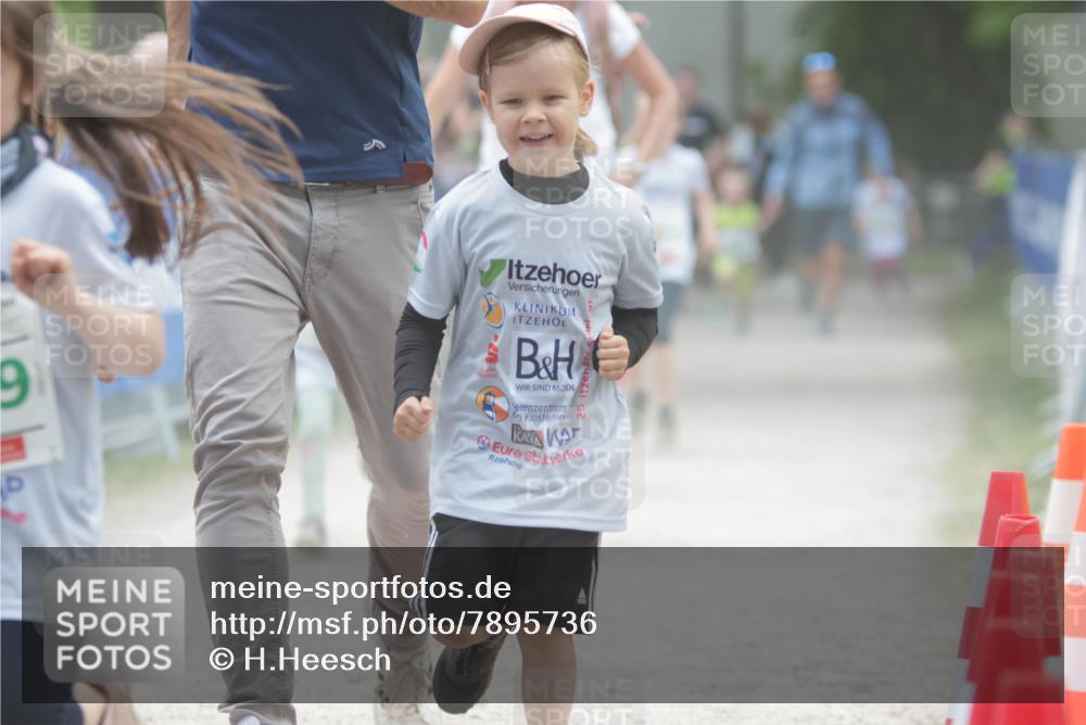 17.05.2025 - Störlauf H.Heesch http://msf.ph/oto/7895736 17.05.2025 13:17:31 Ziel  meine-sportfotos.de