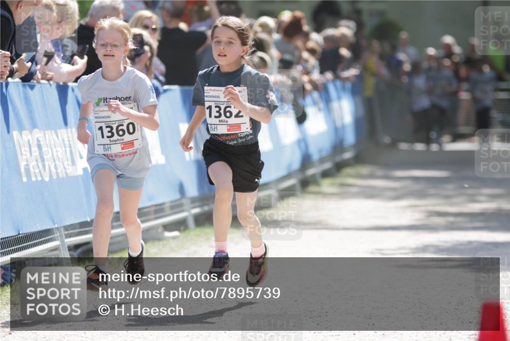 17.05.2025 - Störlauf H.Heesch http://msf.ph/oto/7895739 17.05.2025 14:48:30 Ziel 2025, 1360, 2025, 1362 meine-sportfotos.de