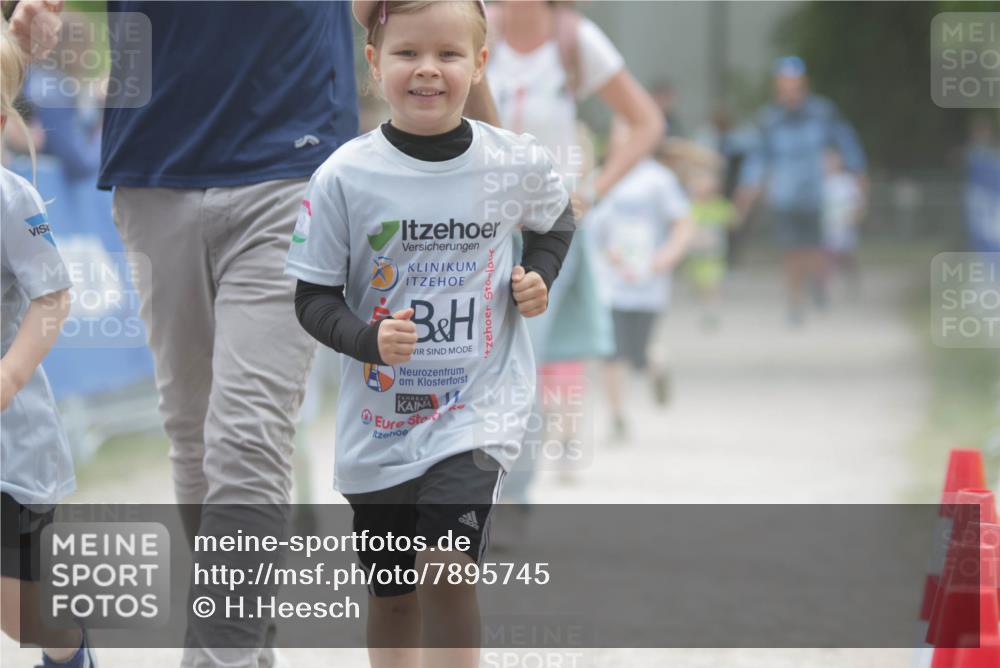 17.05.2025 - Störlauf H.Heesch http://msf.ph/oto/7895745 17.05.2025 13:17:31 Ziel  meine-sportfotos.de