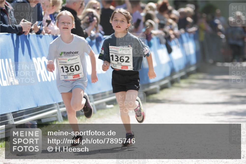 17.05.2025 - Störlauf H.Heesch http://msf.ph/oto/7895746 17.05.2025 14:48:30 Ziel 2025, 1360, 2025, 1362 meine-sportfotos.de