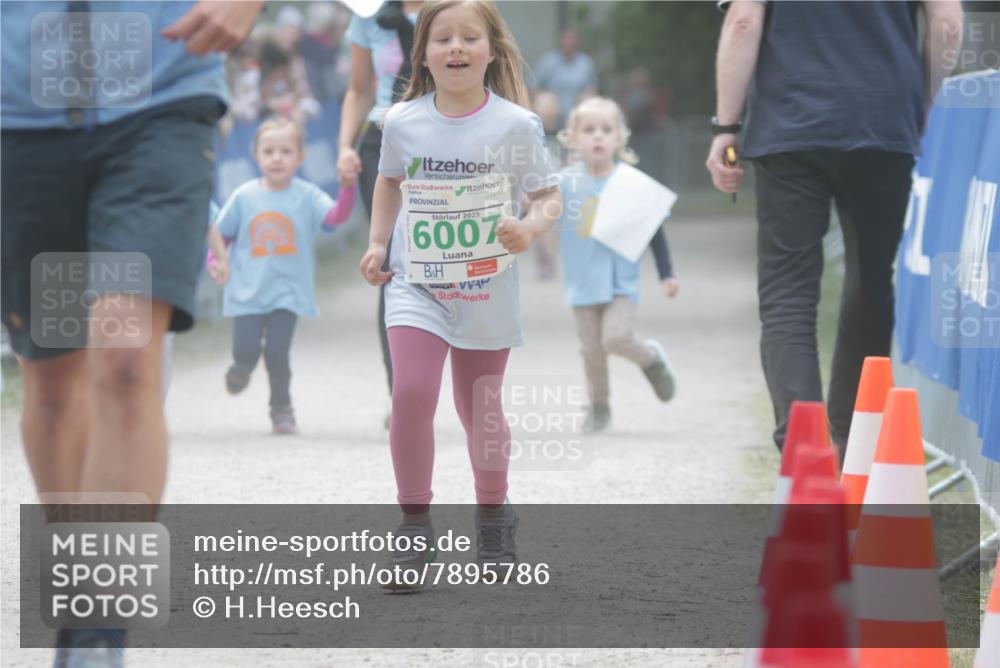 17.05.2025 - Störlauf H.Heesch http://msf.ph/oto/7895786 17.05.2025 13:17:41 Ziel 2025, 6007 meine-sportfotos.de