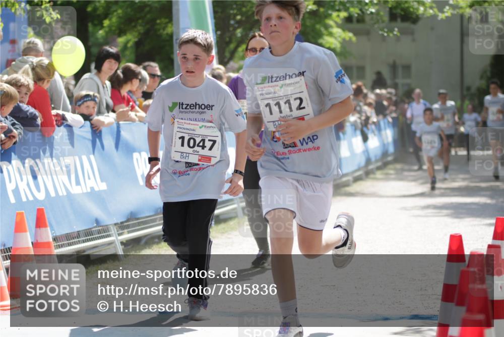 17.05.2025 - Störlauf H.Heesch http://msf.ph/oto/7895836 17.05.2025 14:48:47 Ziel 2025, 1112, 1047 meine-sportfotos.de