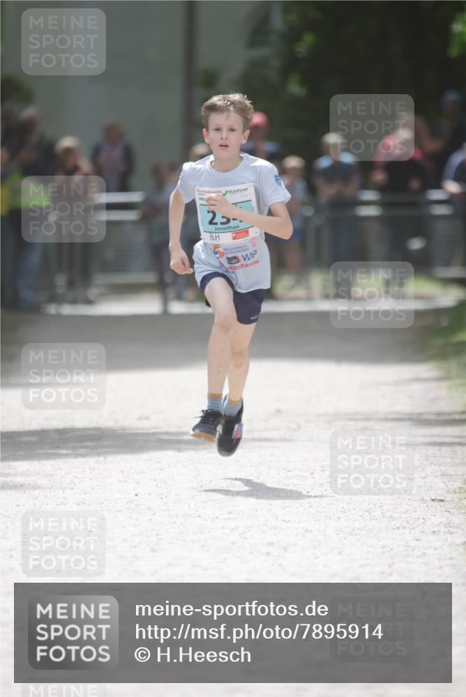 17.05.2025 - Störlauf H.Heesch http://msf.ph/oto/7895914 17.05.2025 13:39:27 Ziel 25 meine-sportfotos.de