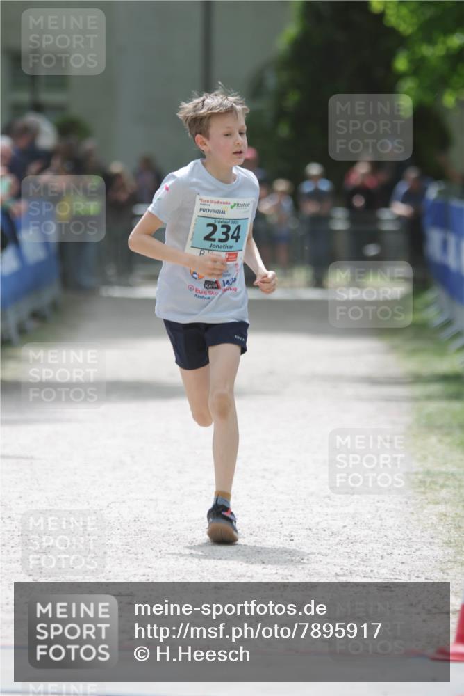 17.05.2025 - Störlauf H.Heesch http://msf.ph/oto/7895917 17.05.2025 13:39:29 Ziel 2025, 234, 11, 1425 meine-sportfotos.de