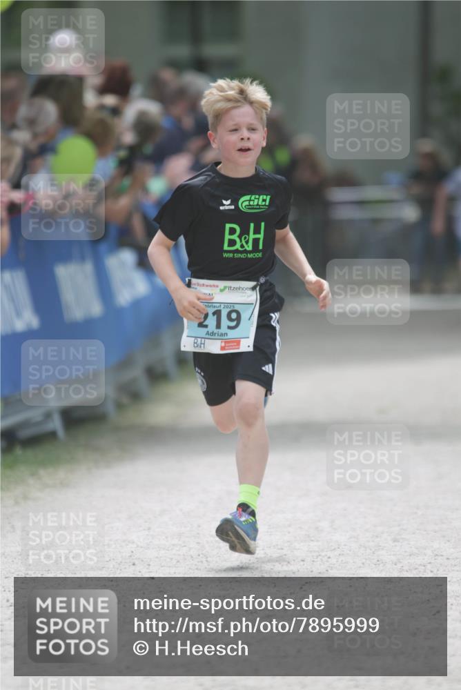 17.05.2025 - Störlauf H.Heesch http://msf.ph/oto/7895999 17.05.2025 13:39:47 Ziel 2025, 219 meine-sportfotos.de