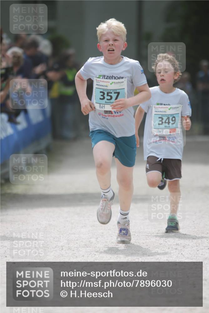 17.05.2025 - Störlauf H.Heesch http://msf.ph/oto/7896030 17.05.2025 13:39:52 Ziel 2025, 357, 2025, 349 meine-sportfotos.de