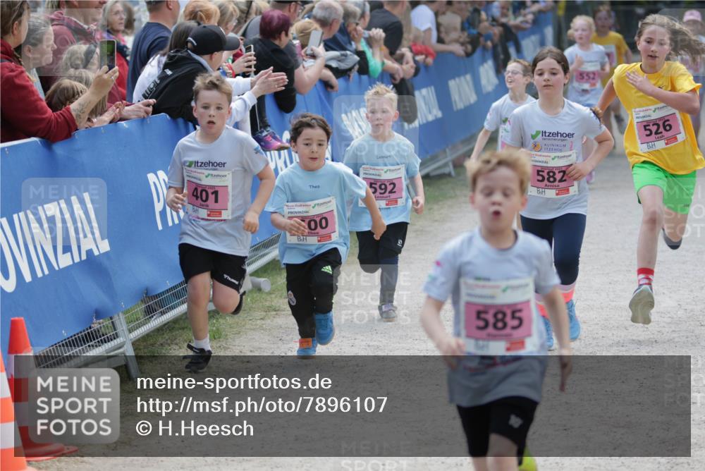 17.05.2025 - Störlauf H.Heesch http://msf.ph/oto/7896107 17.05.2025 13:59:02 Ziel 552, 00, 592, 582, 526, 2025, 401, 585 meine-sportfotos.de