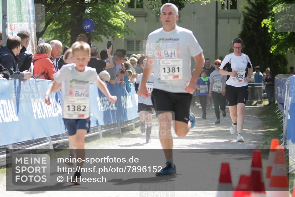 17.05.2025 - Störlauf H.Heesch http://msf.ph/oto/7896152 17.05.2025 14:49:40 Ziel 1382, 01, 1381, 230, 1086, 052 meine-sportfotos.de