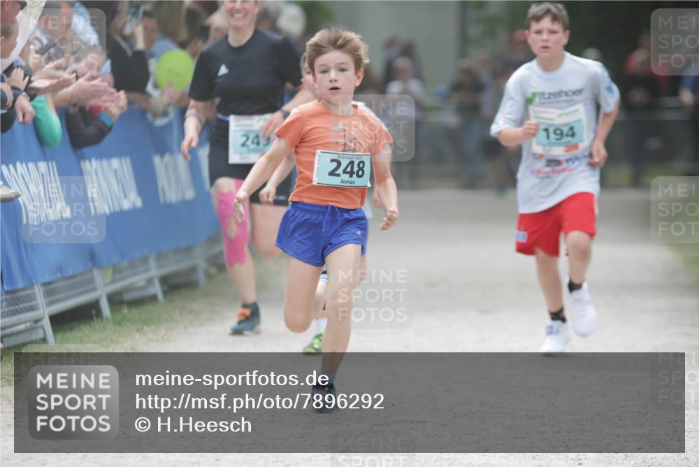 17.05.2025 - Störlauf H.Heesch http://msf.ph/oto/7896292 17.05.2025 13:40:47 Ziel 245, 2025, 248, 194 meine-sportfotos.de