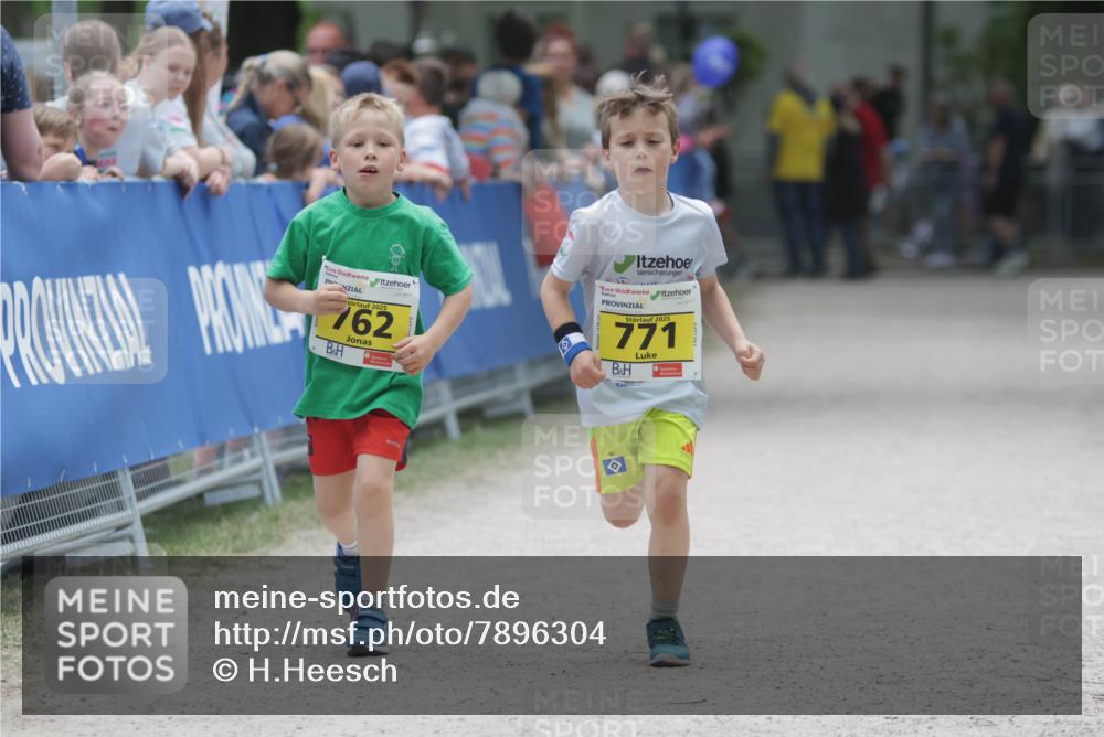 17.05.2025 - Störlauf H.Heesch http://msf.ph/oto/7896304 17.05.2025 14:19:52 Ziel 2025, 762, 2025, 771 meine-sportfotos.de