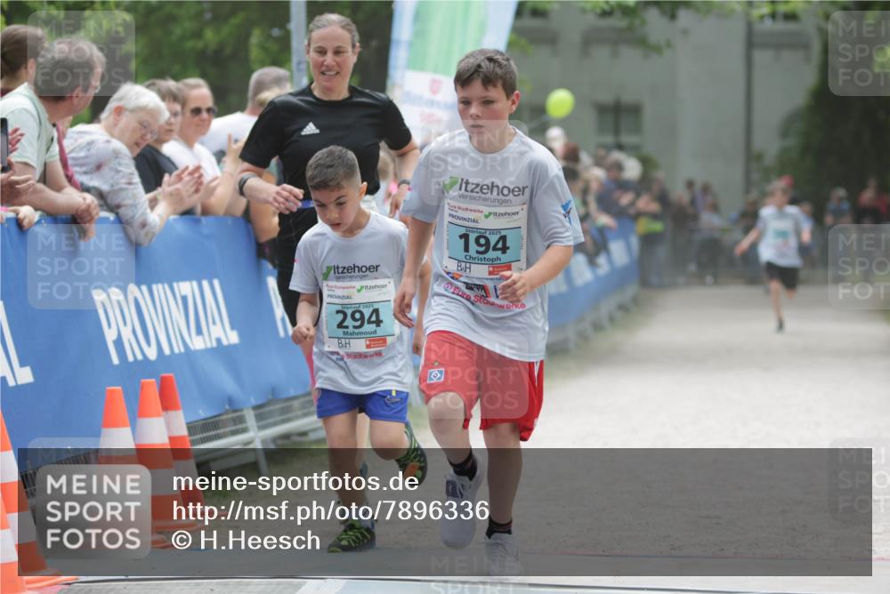 17.05.2025 - Störlauf H.Heesch http://msf.ph/oto/7896336 17.05.2025 13:40:50 Ziel 2025, 294, 2025, 194 meine-sportfotos.de
