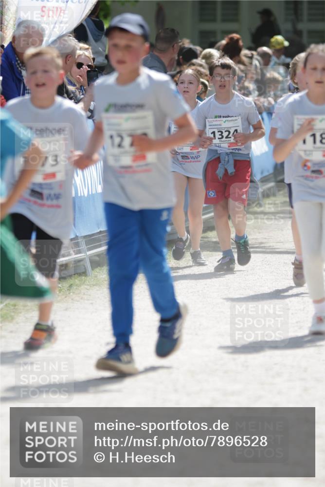 17.05.2025 - Störlauf H.Heesch http://msf.ph/oto/7896528 17.05.2025 14:50:42 Ziel 13, 127, 1324, 18 meine-sportfotos.de