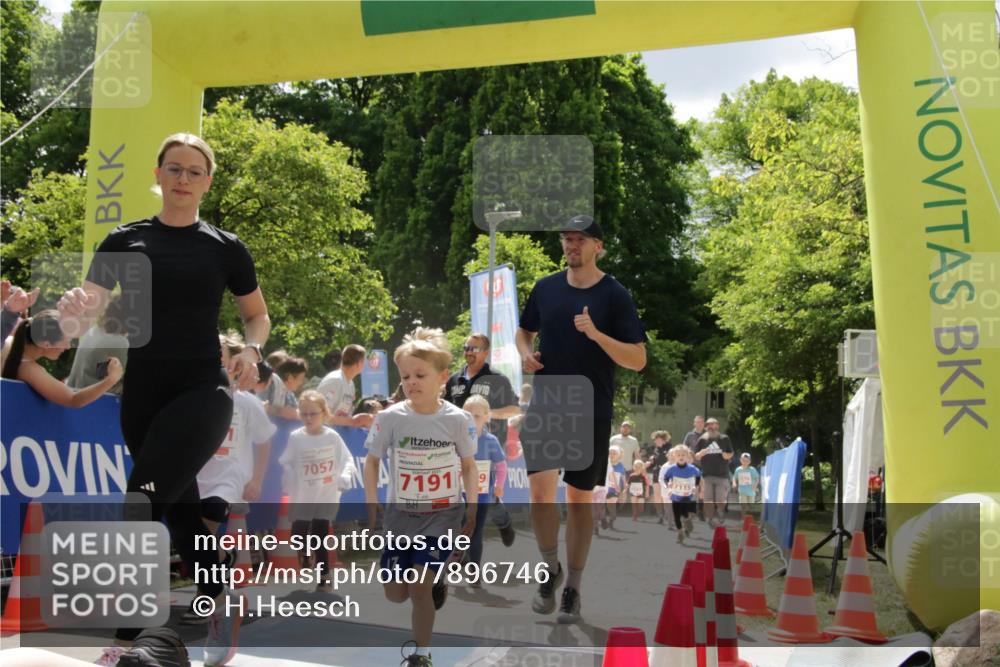 17.05.2025 - Störlauf H.Heesch http://msf.ph/oto/7896746 17.05.2025 13:02:07 Ziel 7057, 7191, 9 meine-sportfotos.de