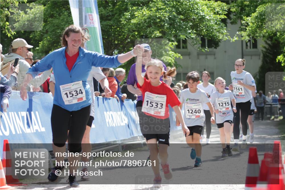 17.05.2025 - Störlauf H.Heesch http://msf.ph/oto/7896761 17.05.2025 14:51:27 Ziel 1534, 1533, 1240, 1215, 1141 meine-sportfotos.de