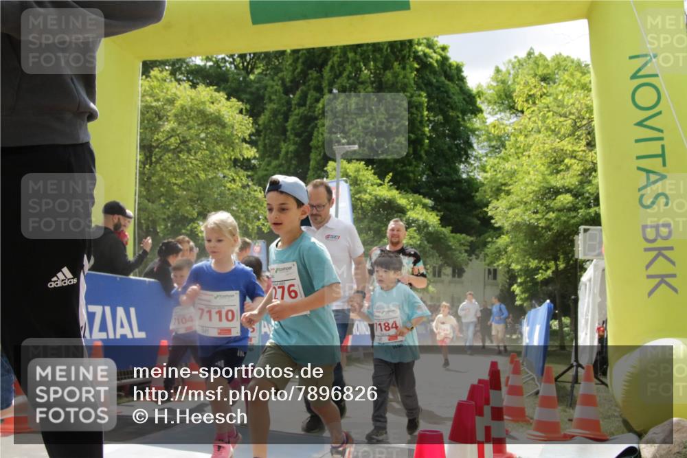 17.05.2025 - Störlauf H.Heesch http://msf.ph/oto/7896826 17.05.2025 13:02:13 Ziel 104, 7110, 276, 1184 meine-sportfotos.de