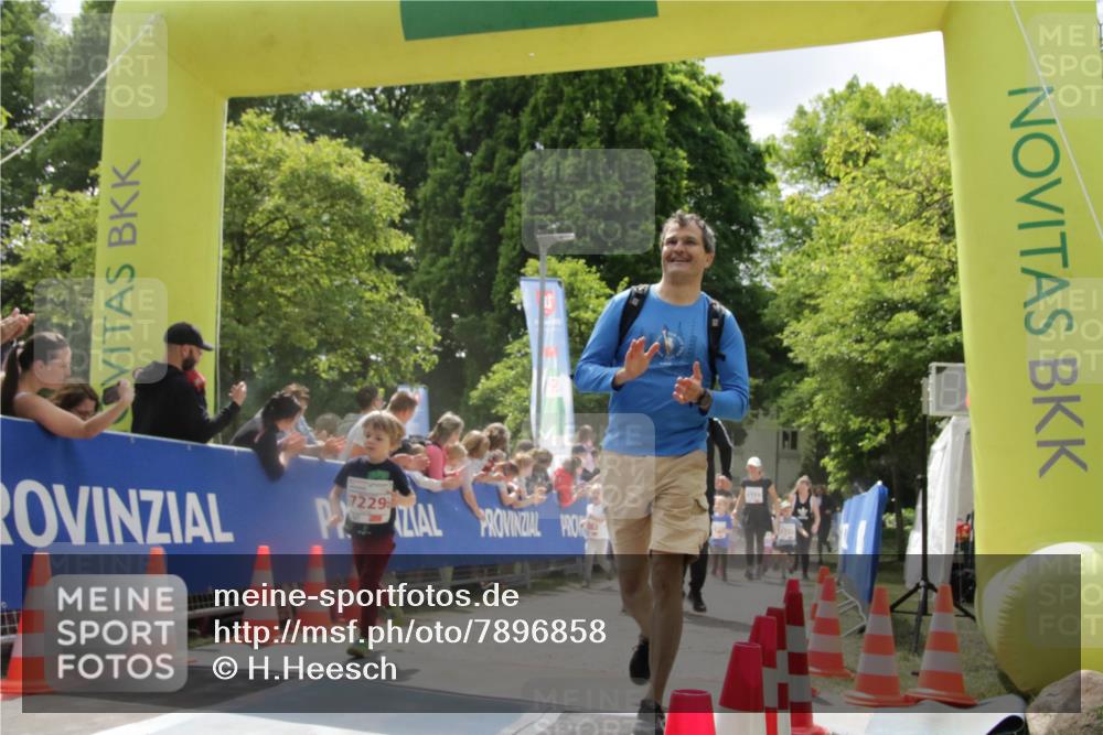17.05.2025 - Störlauf H.Heesch http://msf.ph/oto/7896858 17.05.2025 13:02:20 Ziel 7229 meine-sportfotos.de