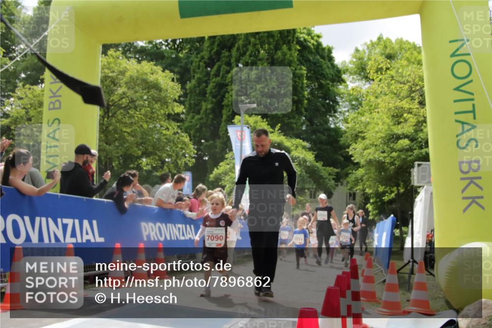 17.05.2025 - Störlauf H.Heesch http://msf.ph/oto/7896862 17.05.2025 13:02:21 Ziel 7090 meine-sportfotos.de