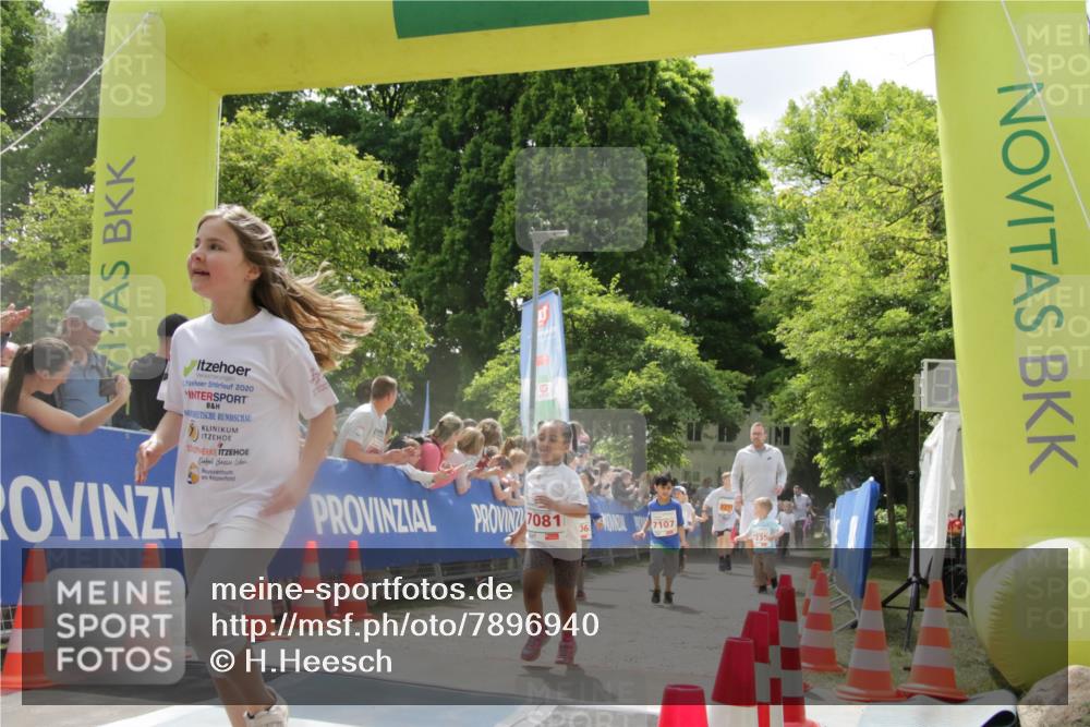 17.05.2025 - Störlauf H.Heesch http://msf.ph/oto/7896940 17.05.2025 13:02:29 Ziel 2020, 4, 7081, 56, 7107 meine-sportfotos.de