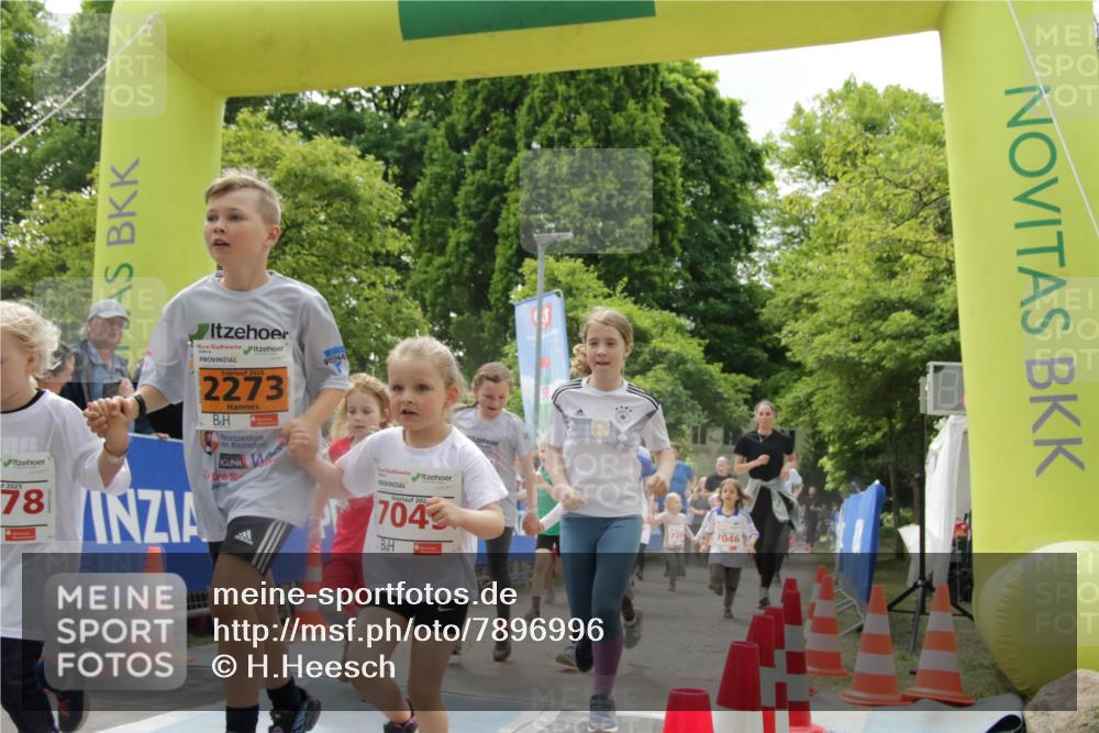 17.05.2025 - Störlauf H.Heesch http://msf.ph/oto/7896996 17.05.2025 13:02:35 Ziel 2025, 2025, 2273, 78, 202, 704, 726, 7046 meine-sportfotos.de