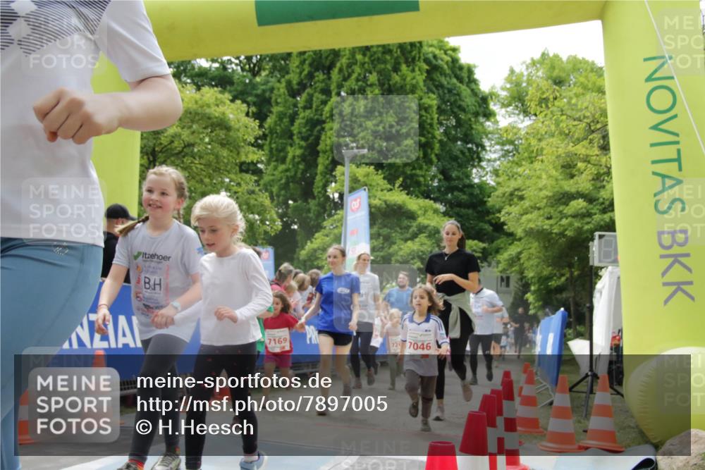 17.05.2025 - Störlauf H.Heesch http://msf.ph/oto/7897005 17.05.2025 13:02:36 Ziel 7169, 7046 meine-sportfotos.de